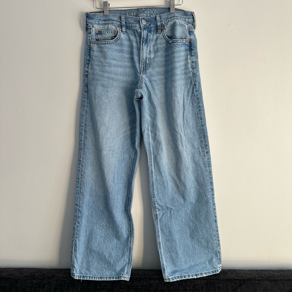 AEO Stovepipe Straight Leg Jeans Strigid Size 6